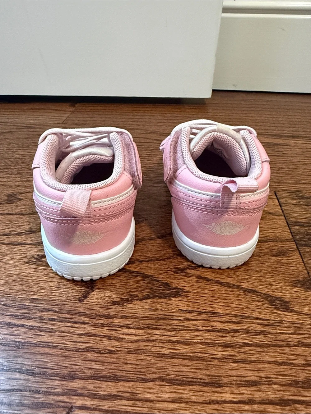 Nike Jordan 1 Low Alt